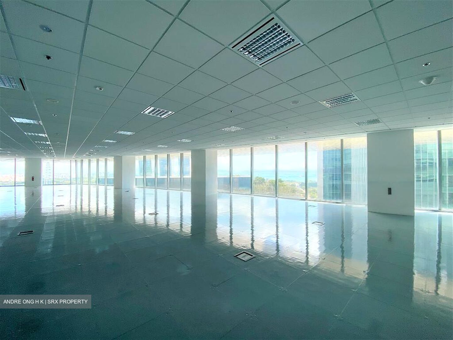 Ocean Financial Centre (D1), Office #592847651